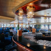 Panoromabar med udsigt.