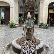 Keramik kunsthåndværk er en oldgammel tradition på Sicilien og vi møder det alle vegne.